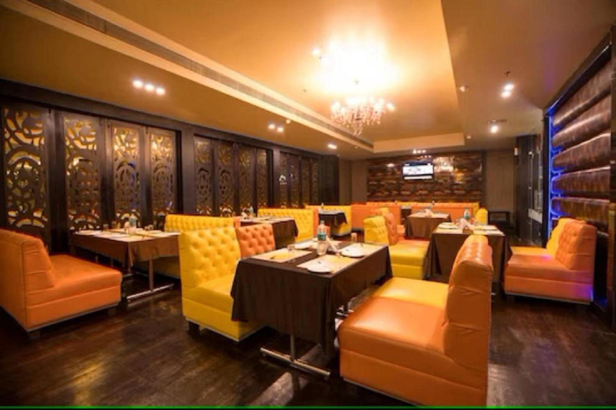 Hotel Suncity & Restaurant Hisār Exteriör bild