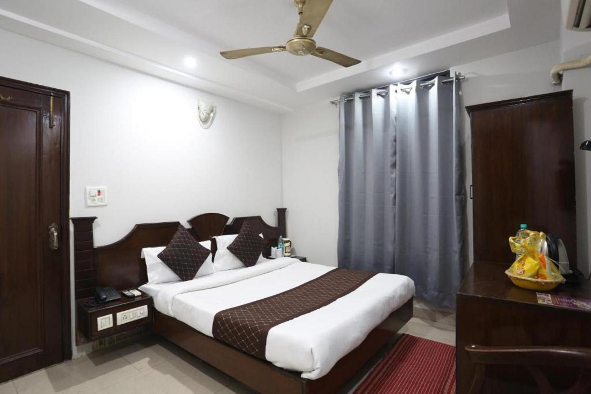 Hotel Suncity & Restaurant Hisār Exteriör bild